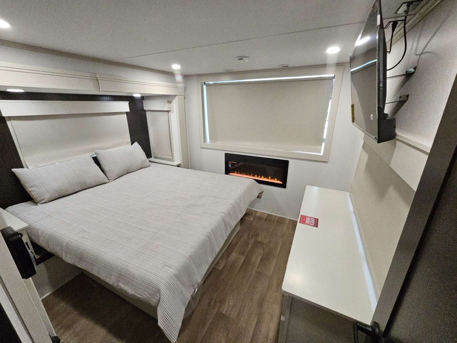 2026 Grand Design 2026 Grand Design Foundation - thumbnail 19