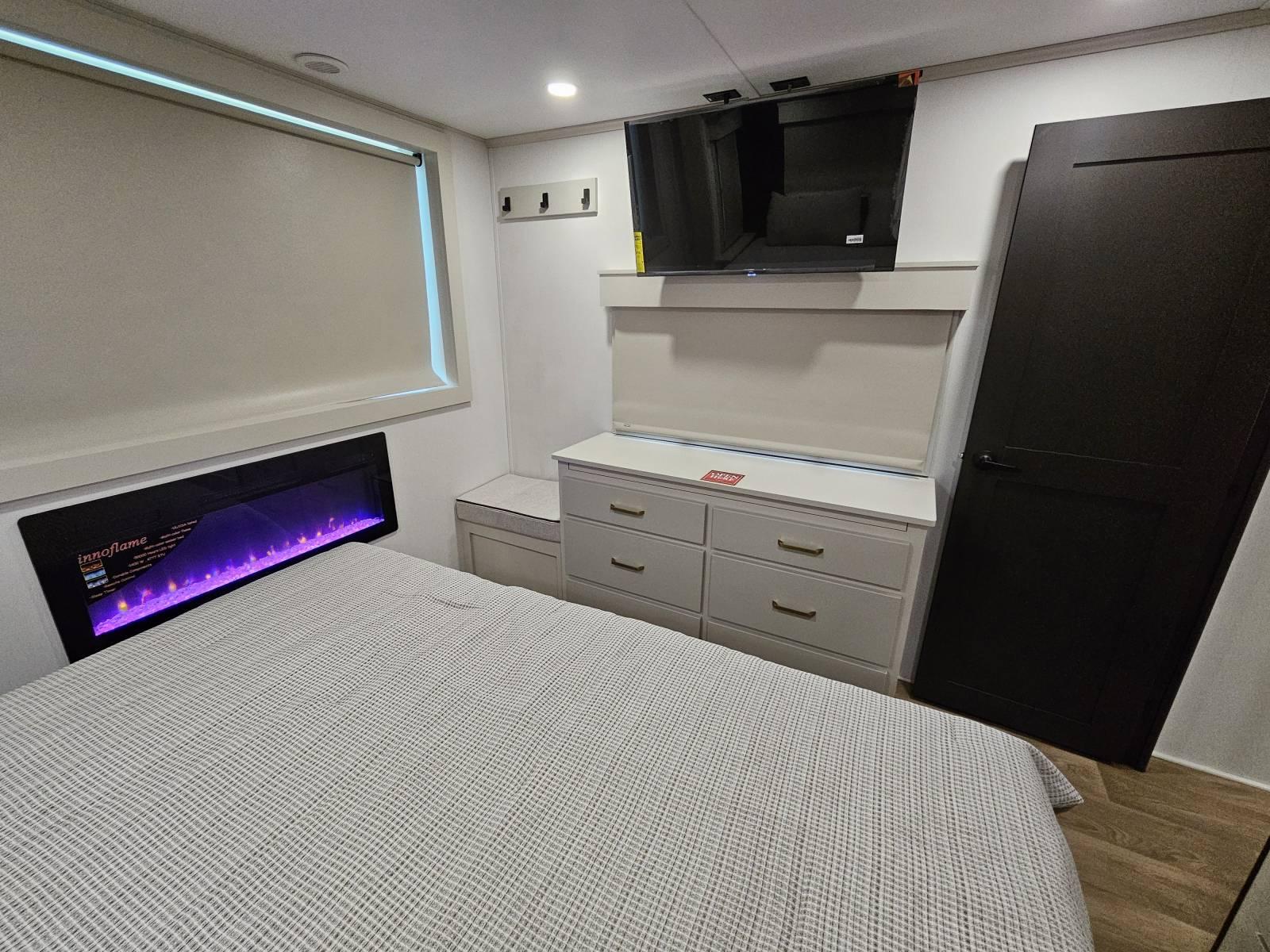 2026 Grand Design 2026 Grand Design Foundation - thumbnail 21