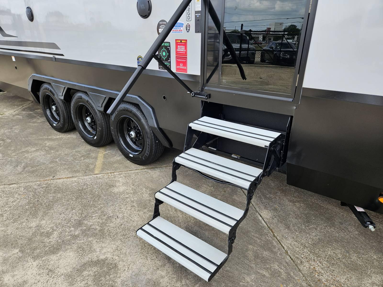 2026 Grand Design 2026 Grand Design Foundation - thumbnail 38