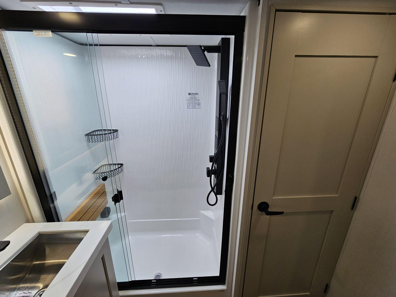 2026 Grand Design 2026 Grand Design Solitude - thumbnail 28