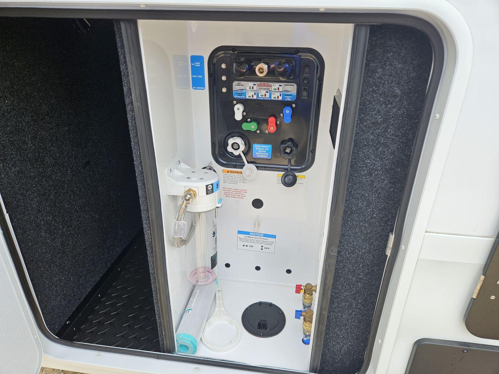 2026 Grand Design 2026 Grand Design Solitude - thumbnail 46