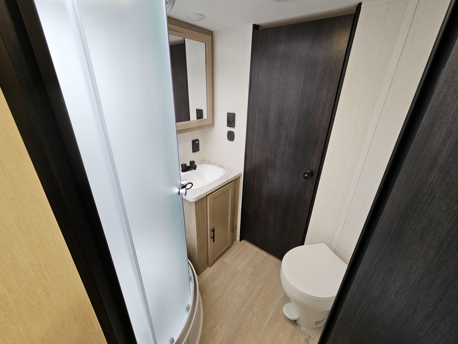 2026 Forest River 2026 Forest River Cherokee Grey Wolf - thumbnail 13