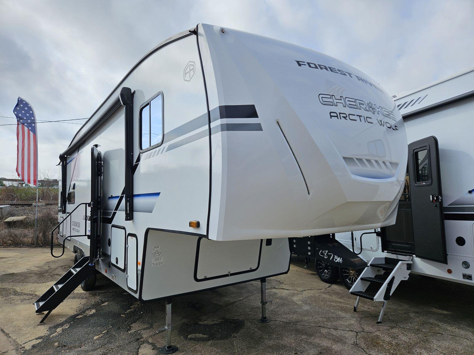 2025 Forest River Arctic Wolf 287BH