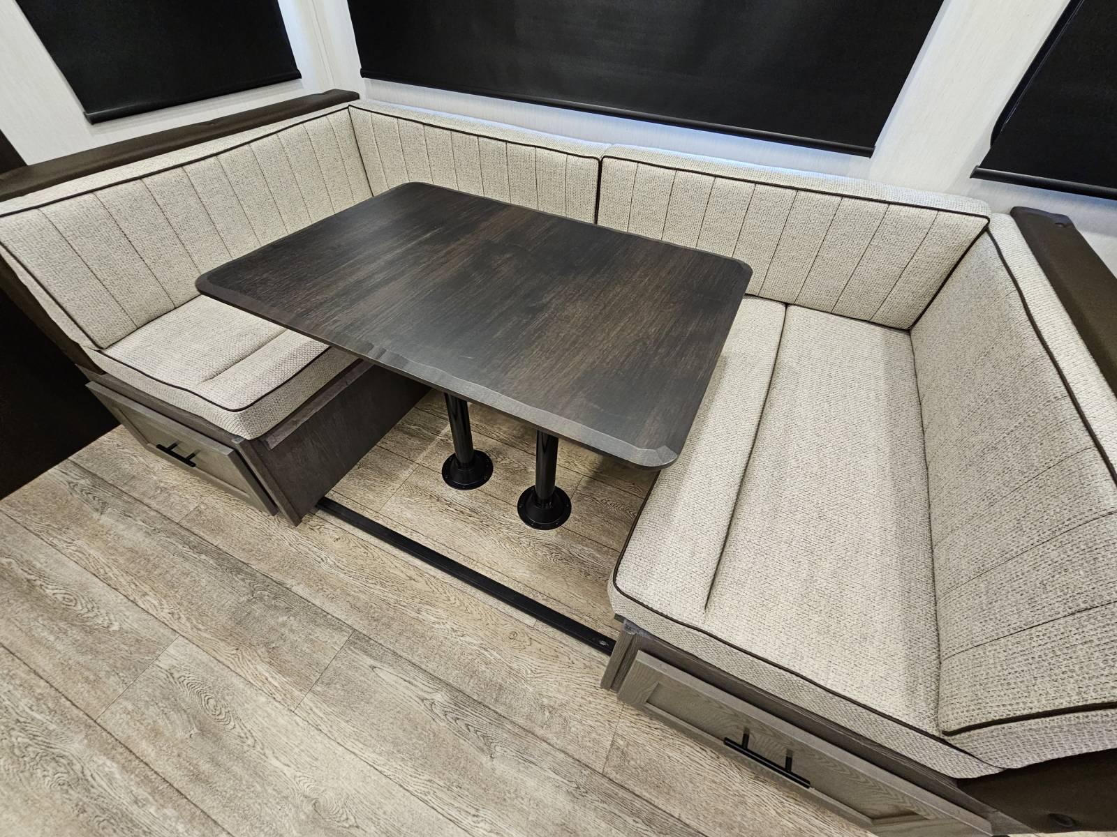 2025 Forest River 2025 Forest River Arctic Wolf - thumbnail 12