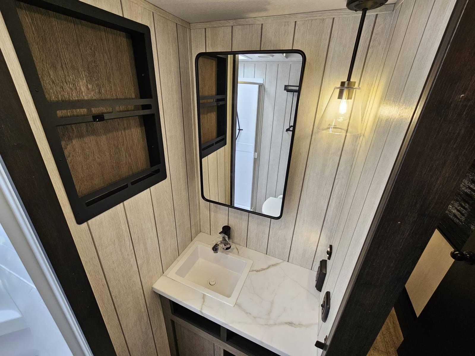 2025 Forest River 2025 Forest River Arctic Wolf - thumbnail 17