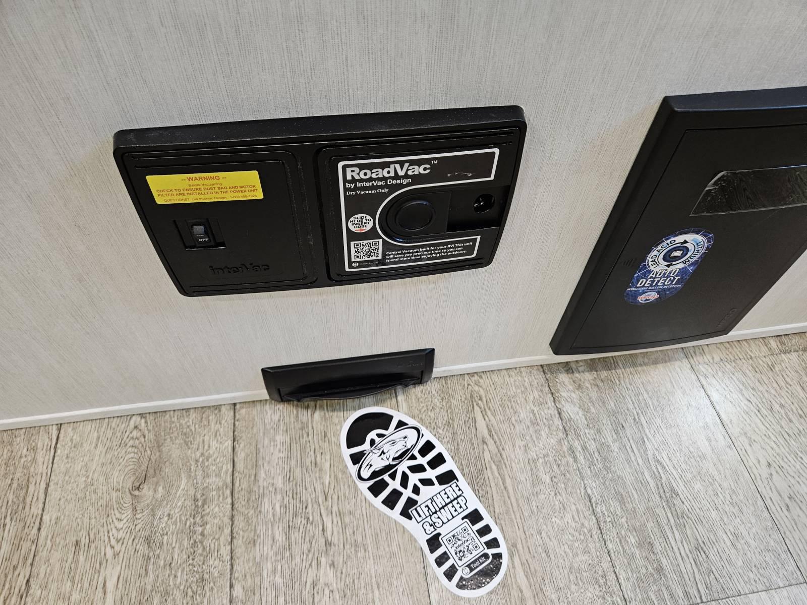 2025 Forest River 2025 Forest River Arctic Wolf - thumbnail 21