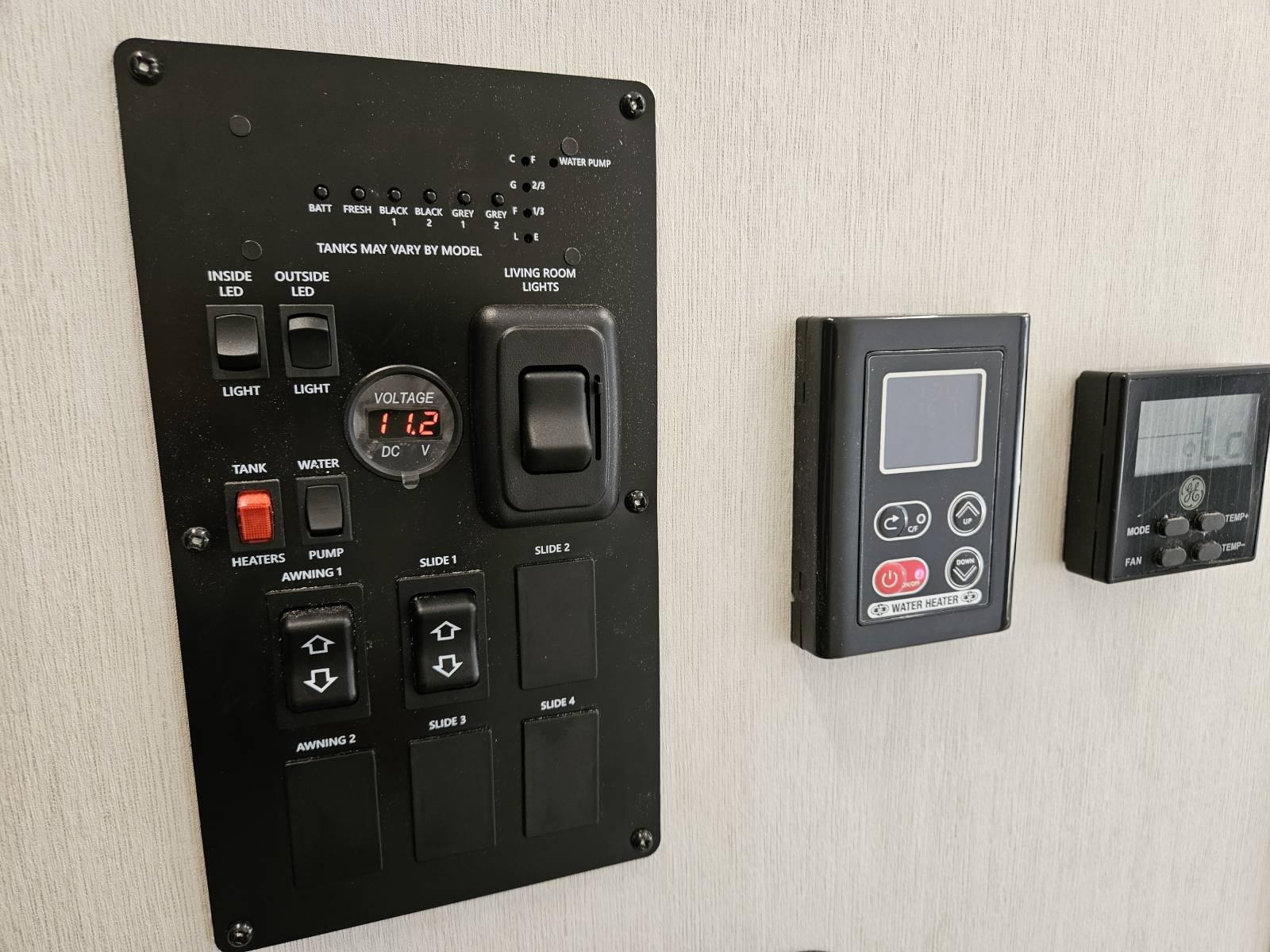 2025 Forest River 2025 Forest River Arctic Wolf - thumbnail 22