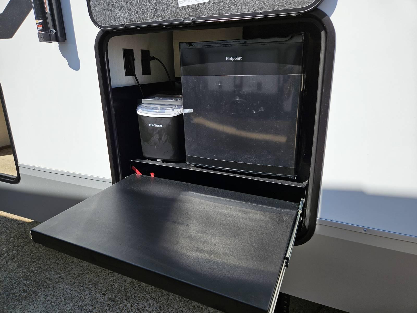 2025 Forest River 2025 Forest River Arctic Wolf - thumbnail 26