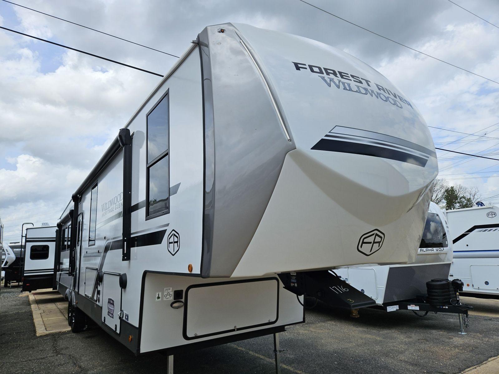 2026 Forest River Wildwood Heritage Glen 369BL