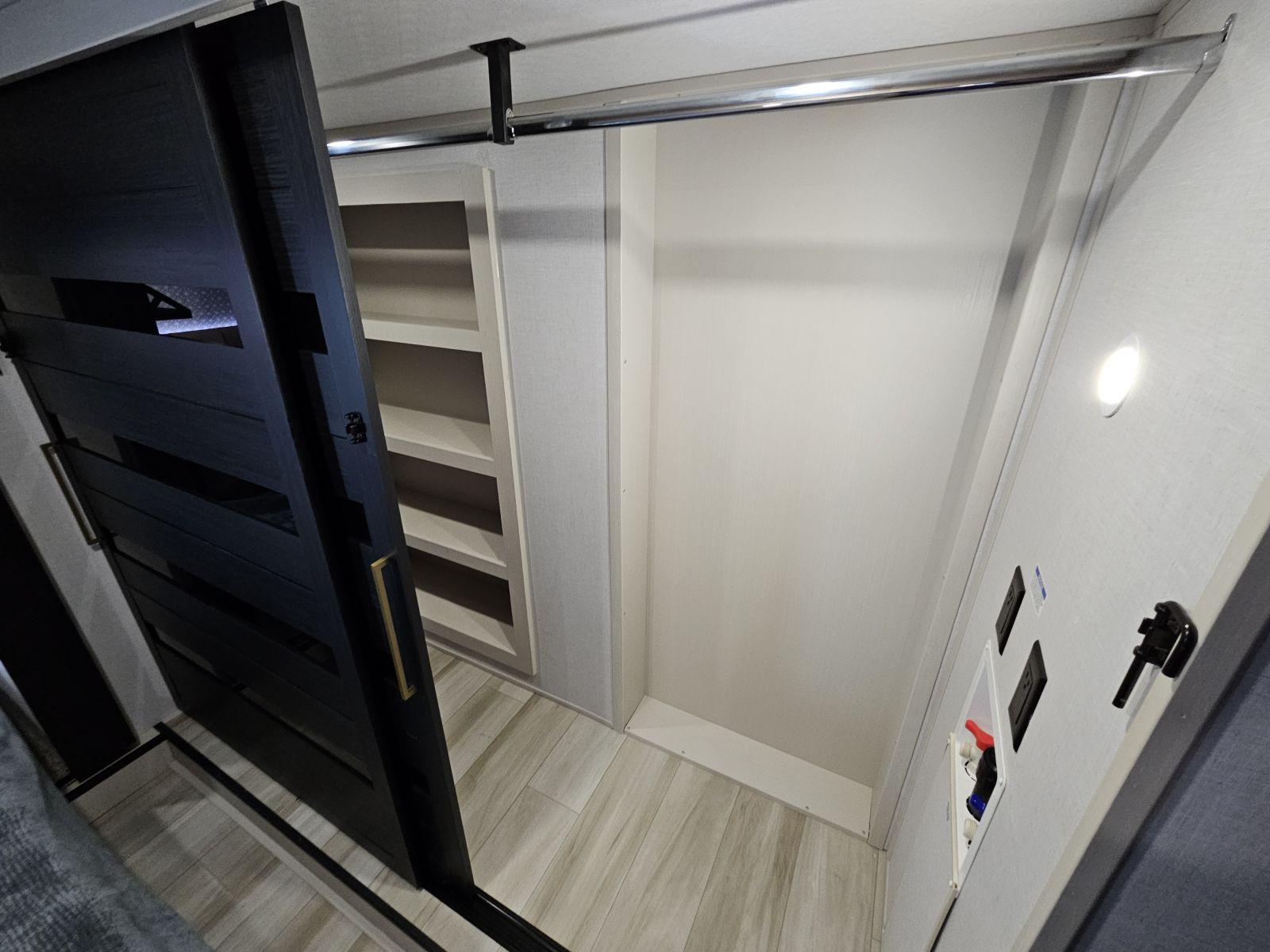 2026 Forest River 2026 Forest River Wildwood Heritage Glen - thumbnail 20