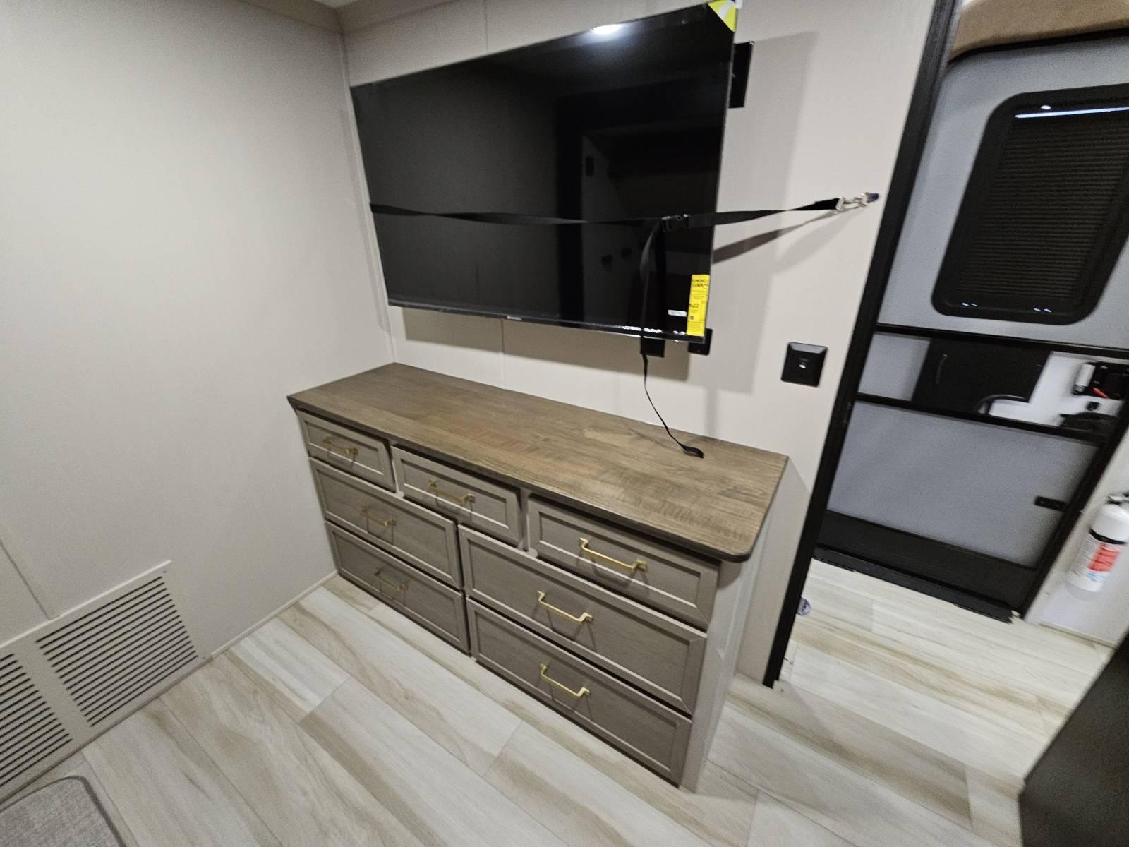 2026 Forest River 2026 Forest River Wildwood Heritage Glen - thumbnail 29