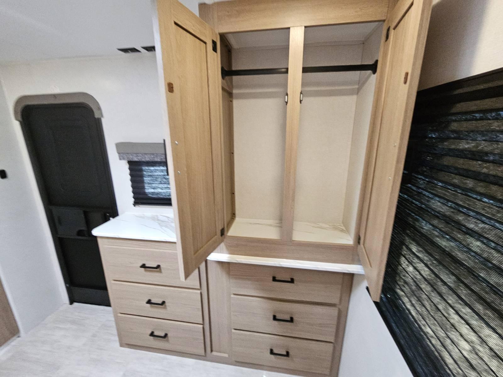 2026 Dutchmen 2026 Dutchmen Aspen Trail - thumbnail 17