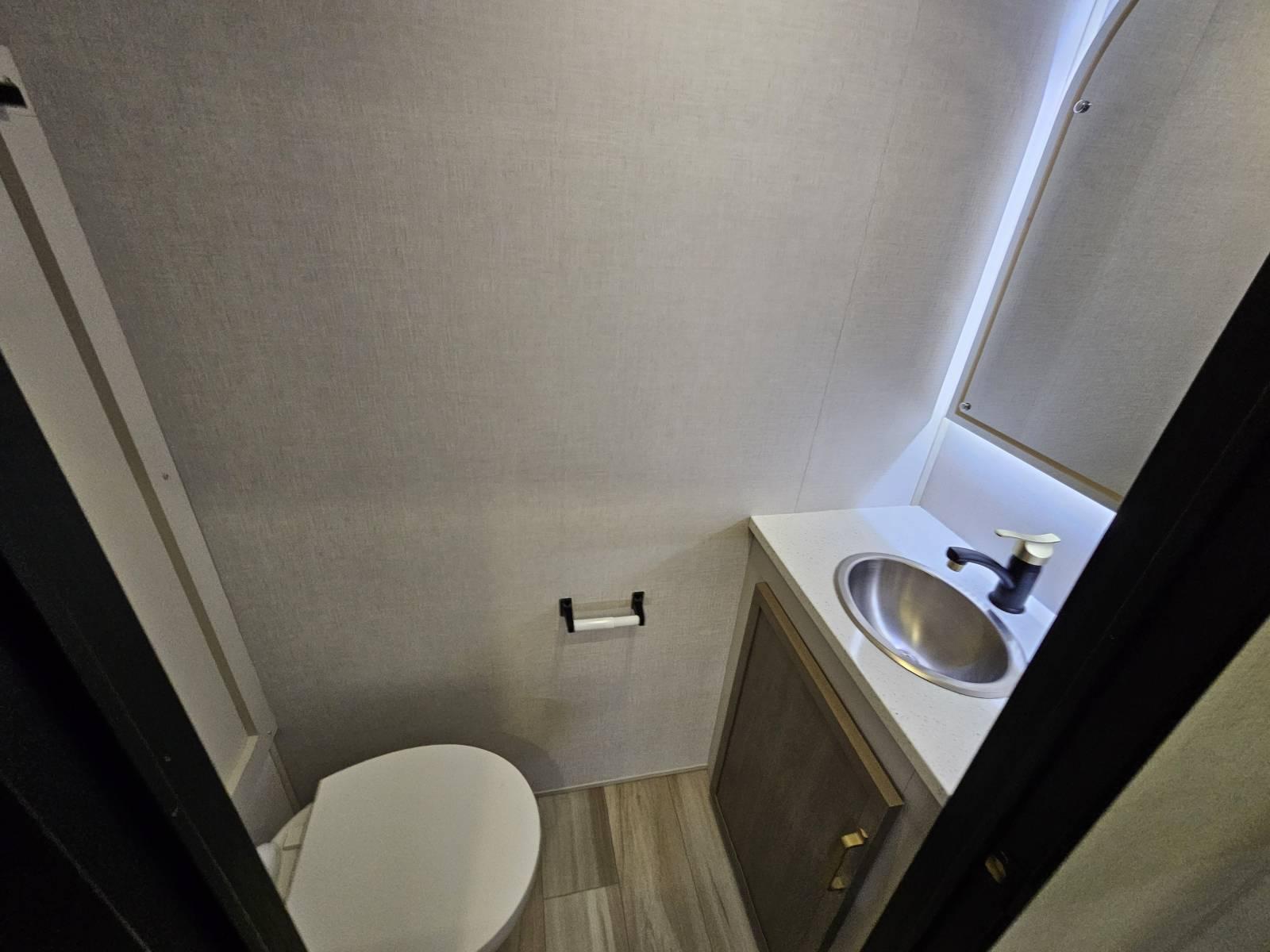 2026 Forest River 2026 Forest River Wildwood Heritage Glen - thumbnail 24