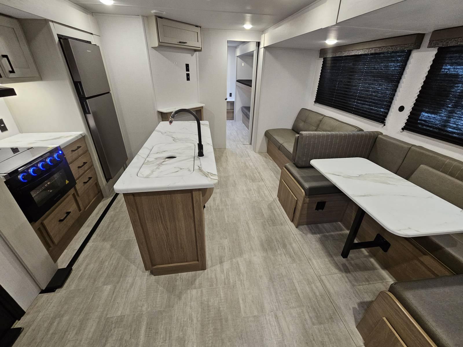 2026 Dutchmen 2026 Dutchmen Aspen Trail - thumbnail 4