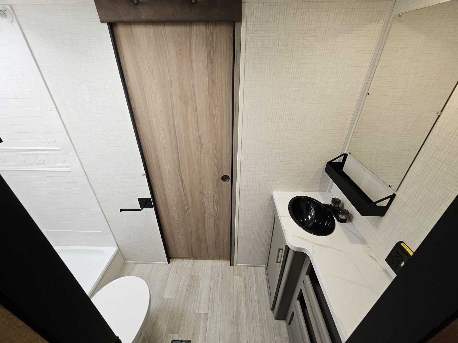 2026 Keystone 2026 Keystone Hideout - thumbnail 15