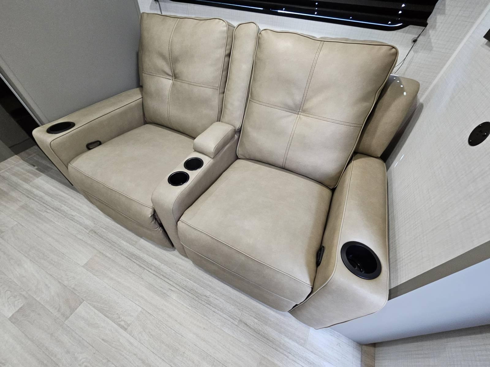 2026 Keystone 2026 Keystone Hideout - thumbnail 6