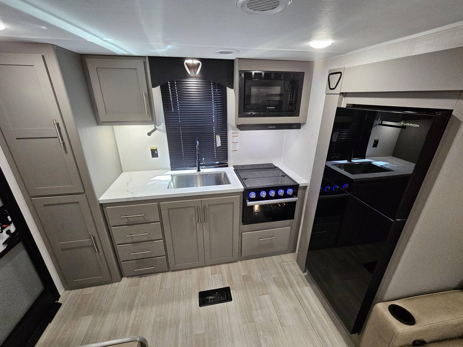 2026 Keystone 2026 Keystone Hideout - thumbnail 8