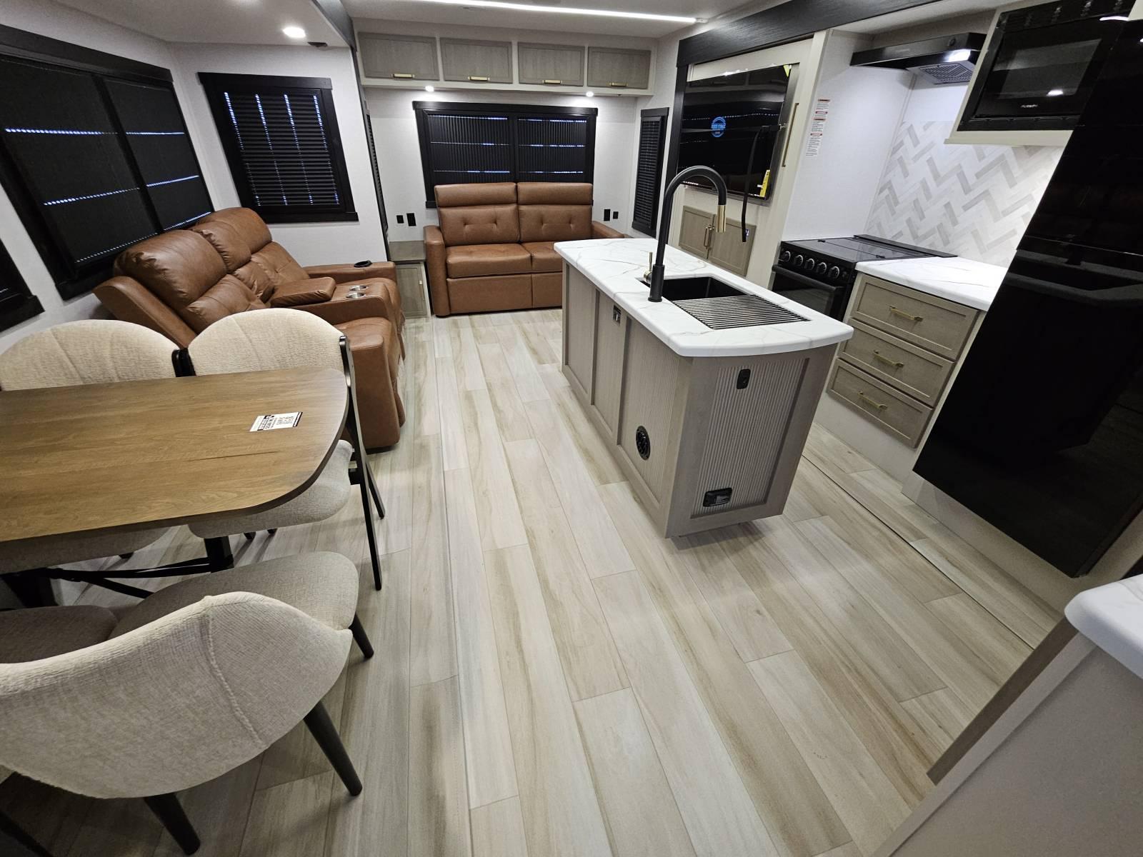 2026 Forest River RV 2026 Forest River RV Wildwood Heritage Glen - thumbnail 4