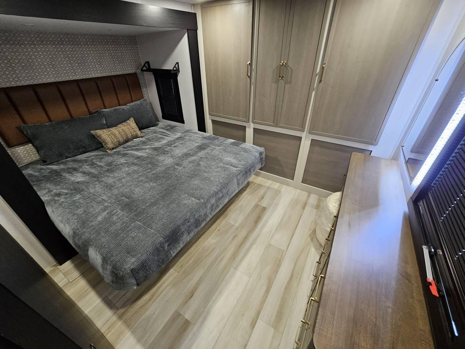 2026 Forest River RV 2026 Forest River RV Wildwood Heritage Glen - thumbnail 16