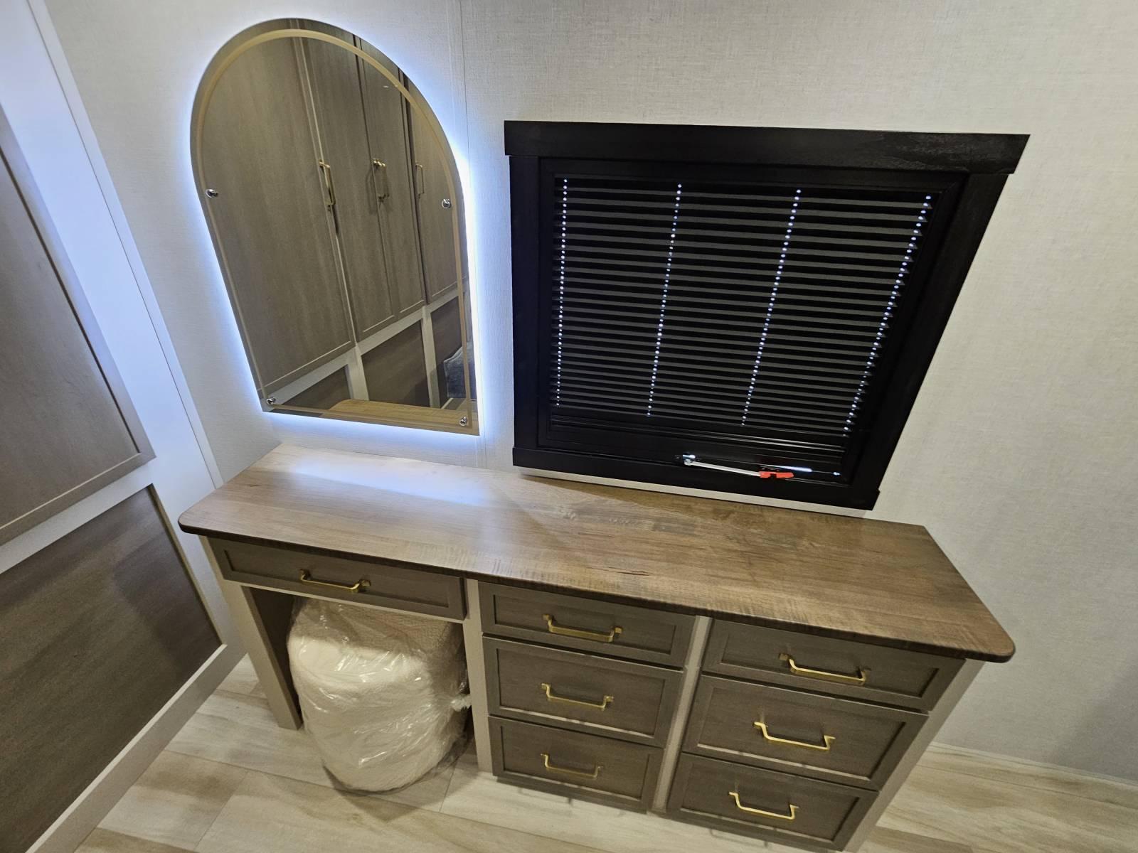 2026 Forest River RV 2026 Forest River RV Wildwood Heritage Glen - thumbnail 18