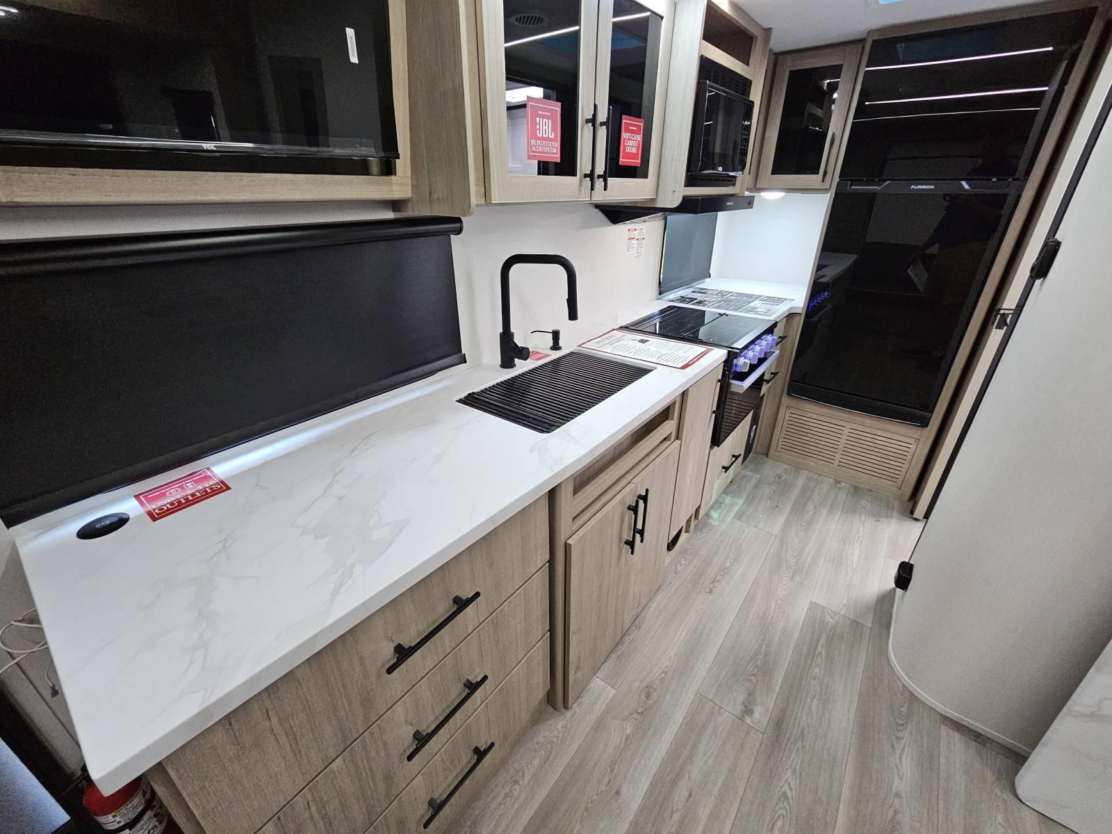 2026 Grand Design 2026 Grand Design Imagine Xls - thumbnail 9