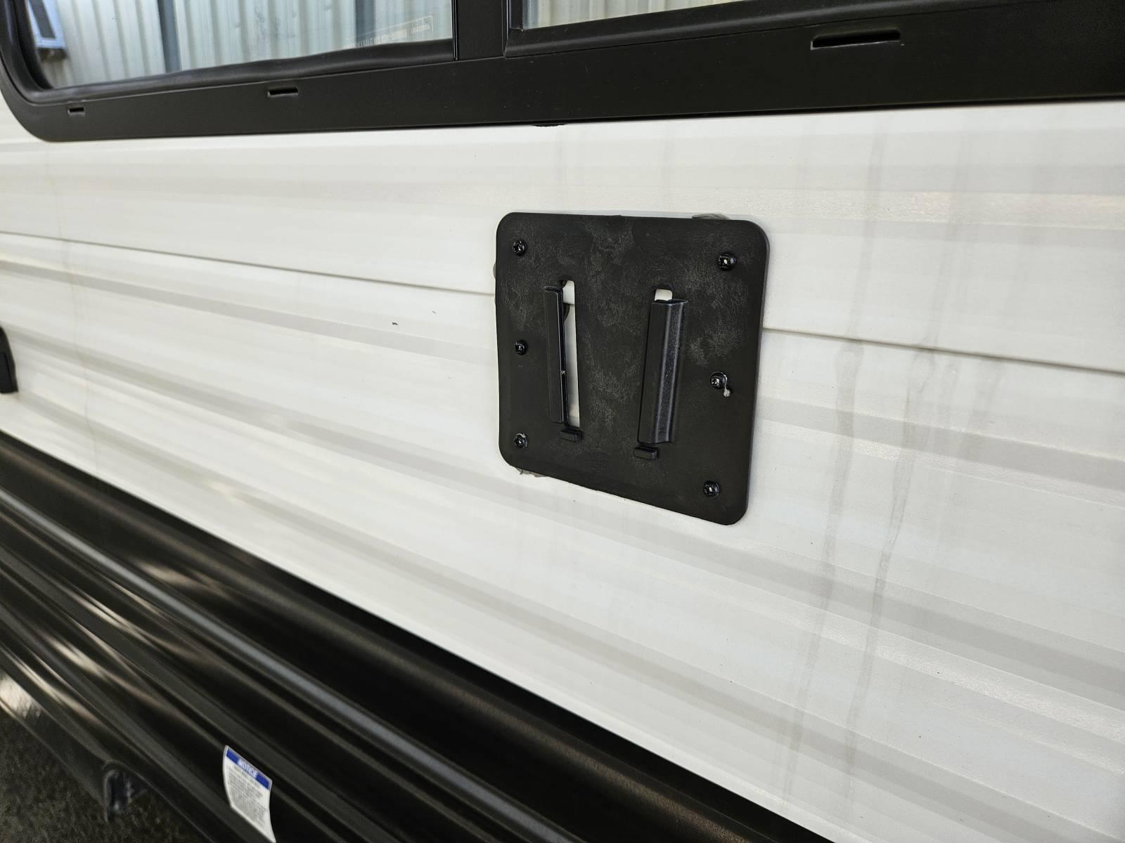 2026 Forest River RV 2026 Forest River RV Cherokee Wolf Pup - thumbnail 18