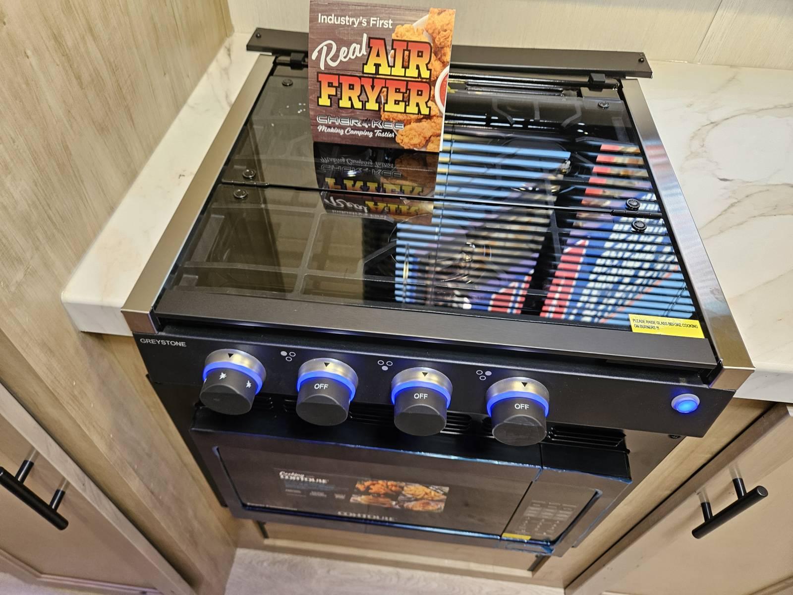 2026 Forest River RV 2026 Forest River RV Cherokee Wolf Den - thumbnail 10