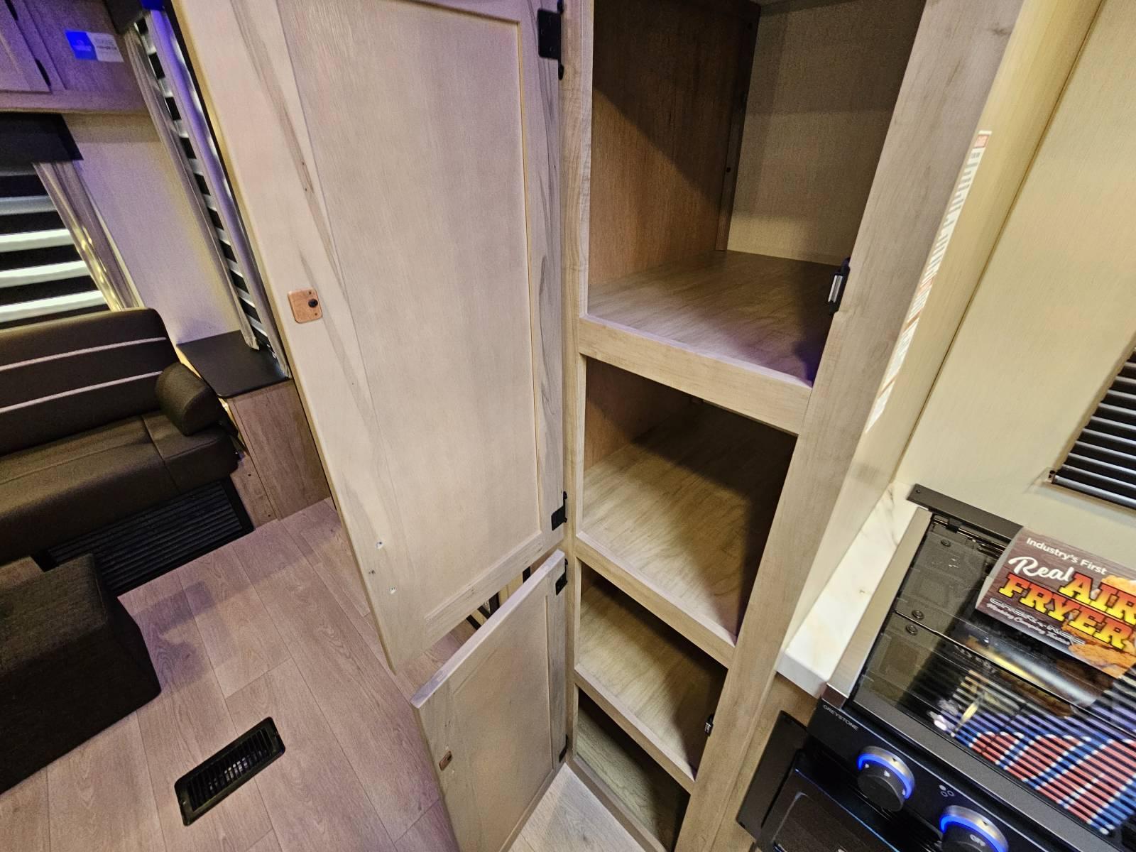 2026 Forest River RV 2026 Forest River RV Cherokee Wolf Den - thumbnail 13