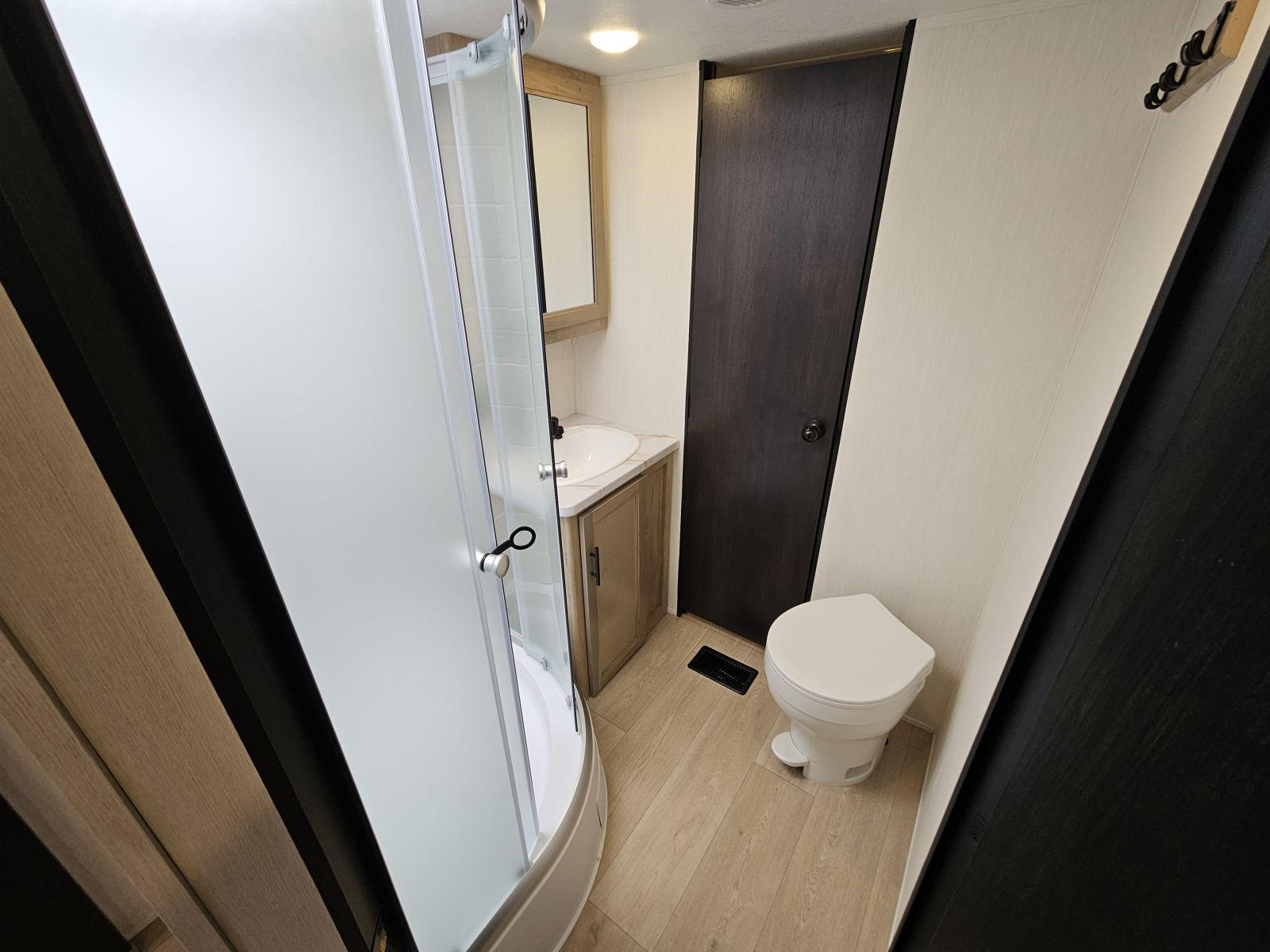 2026 Forest River RV 2026 Forest River RV Cherokee Wolf Den - thumbnail 17