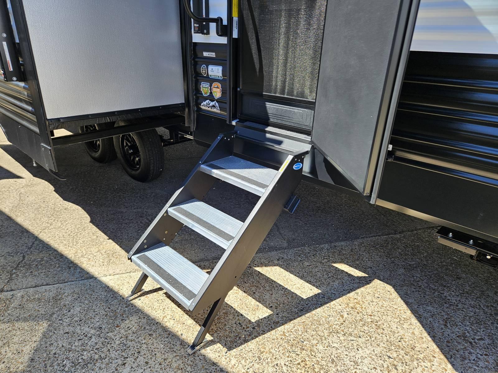 2026 Forest River RV 2026 Forest River RV Cherokee Wolf Den - thumbnail 23