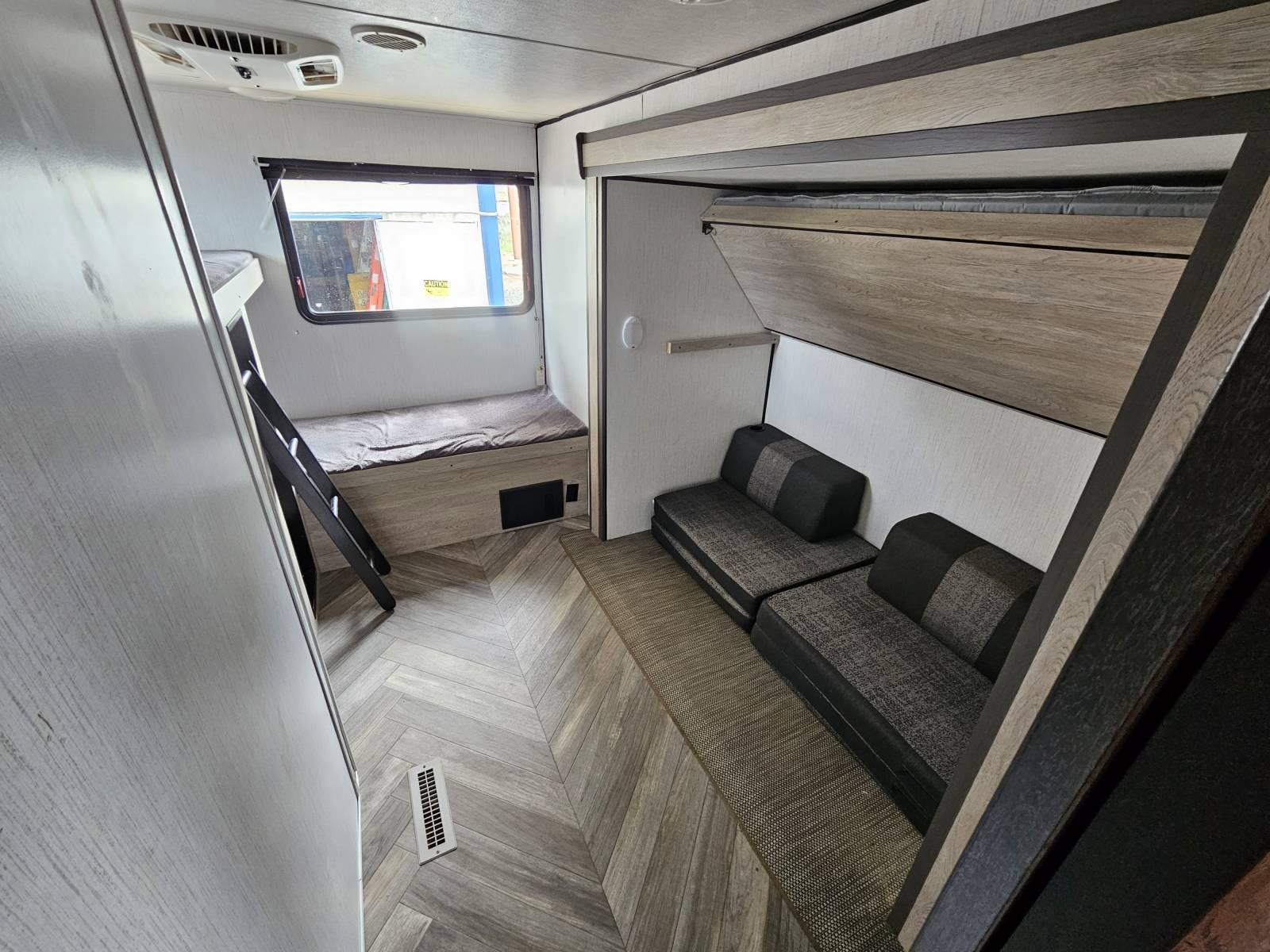 2022 Heartland 2022 Heartland Prowler - thumbnail 13