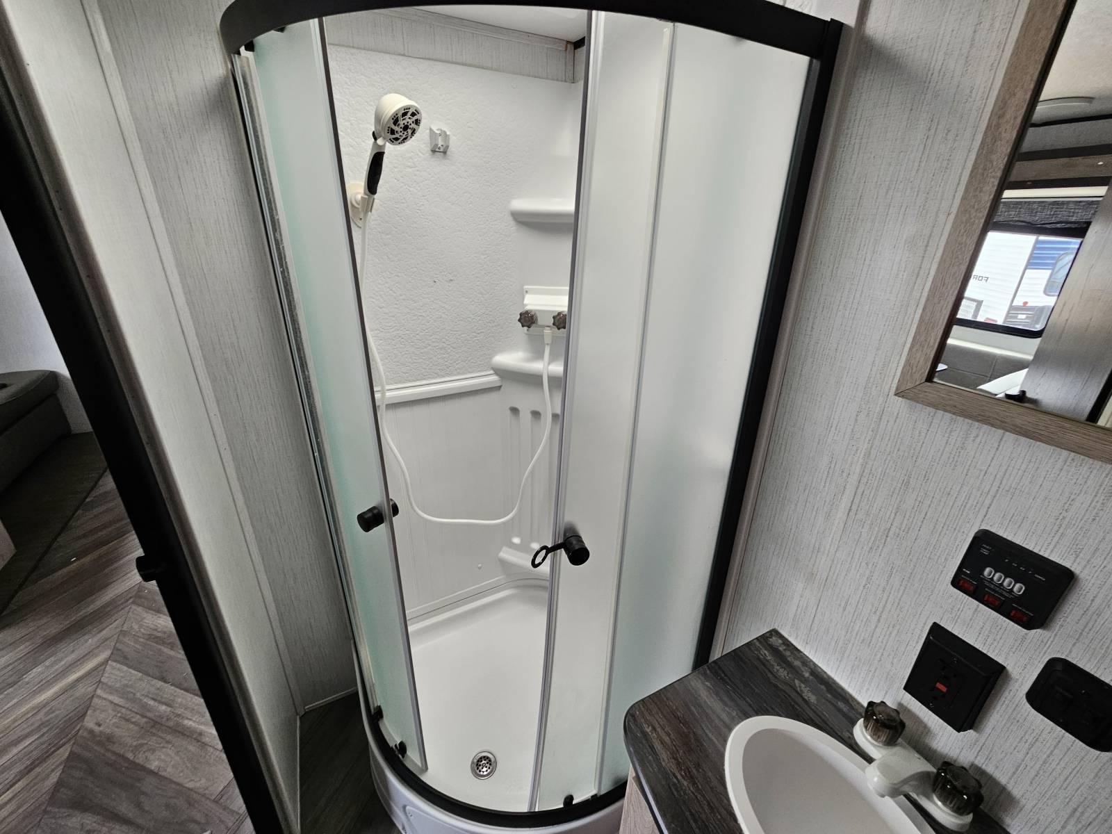 2022 Heartland 2022 Heartland Prowler - thumbnail 17