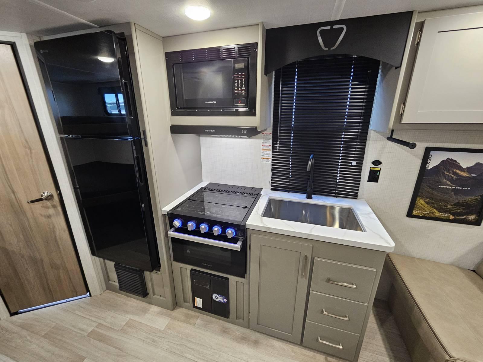 2026 Keystone 2026 Keystone Hideout - thumbnail 7