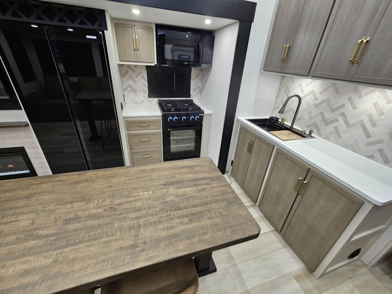 2026 Forest River RV 2026 Forest River RV Wildwood Heritage Glen - thumbnail 8