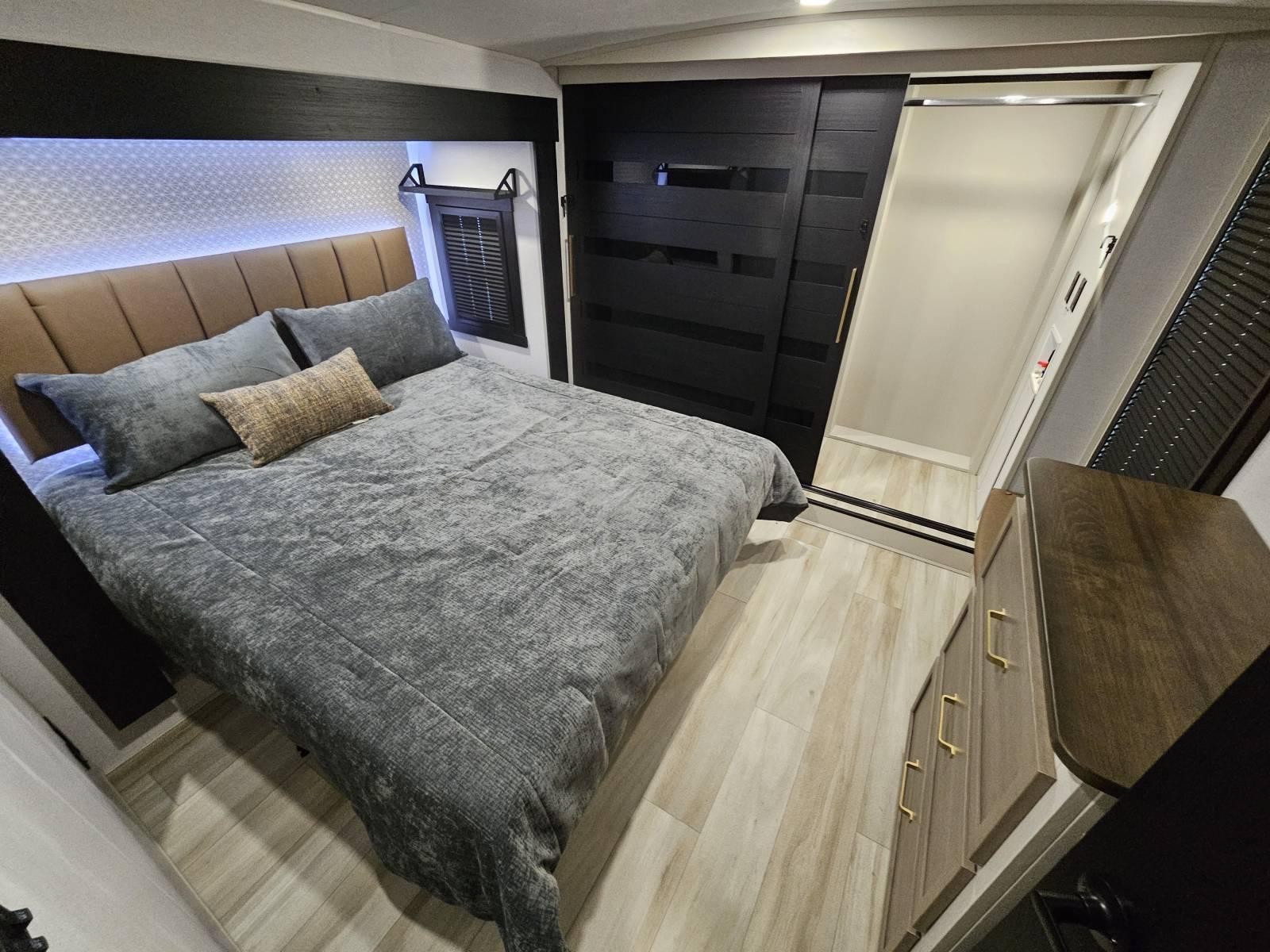 2026 Forest River RV 2026 Forest River RV Wildwood Heritage Glen - thumbnail 15