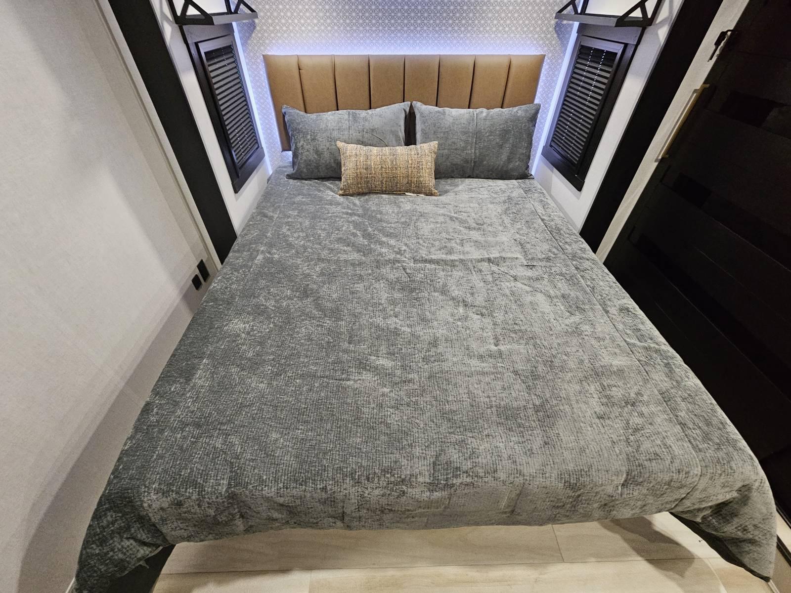 2026 Forest River RV 2026 Forest River RV Wildwood Heritage Glen - thumbnail 16