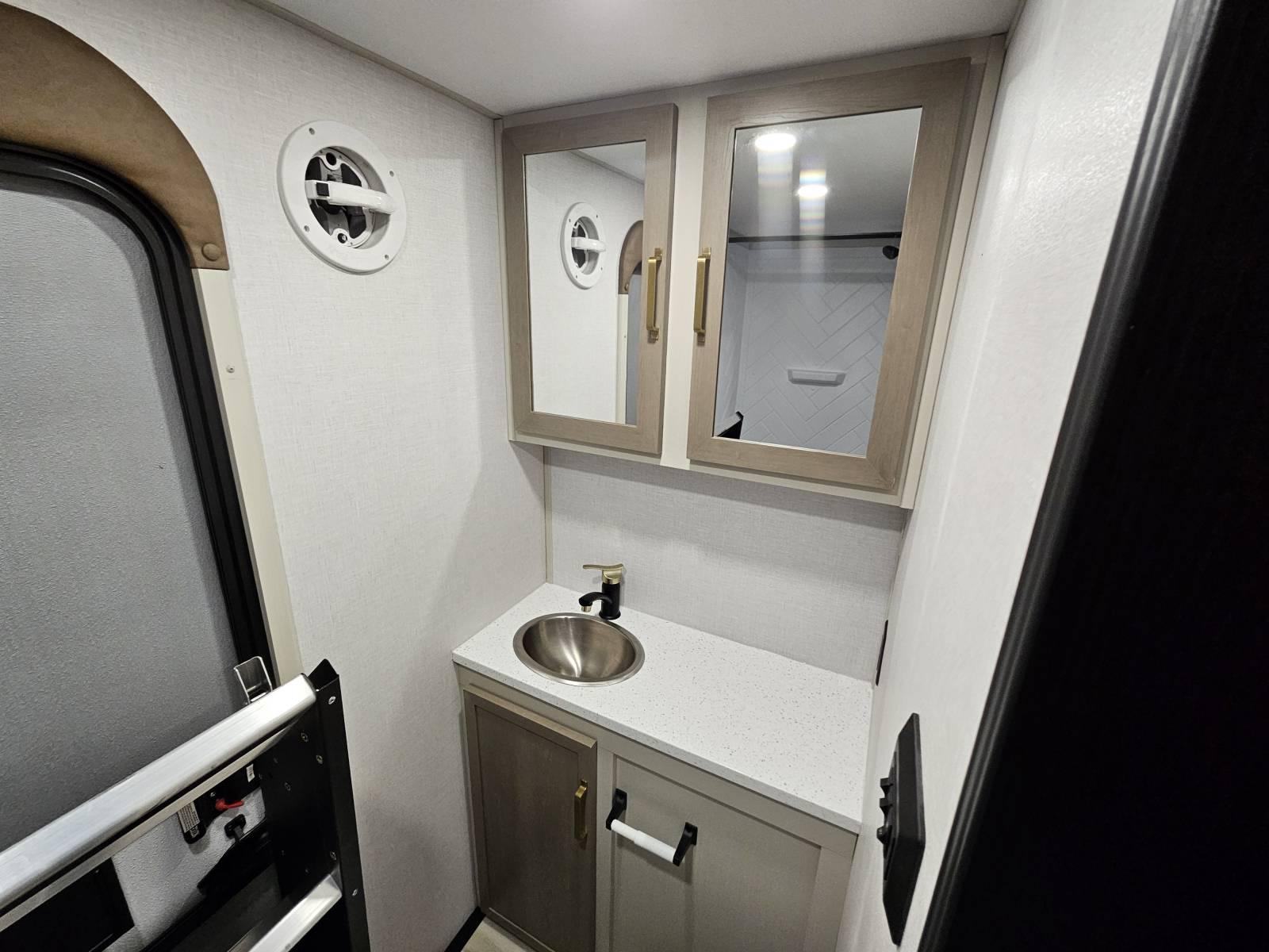 2026 Forest River RV 2026 Forest River RV Wildwood Heritage Glen - thumbnail 27