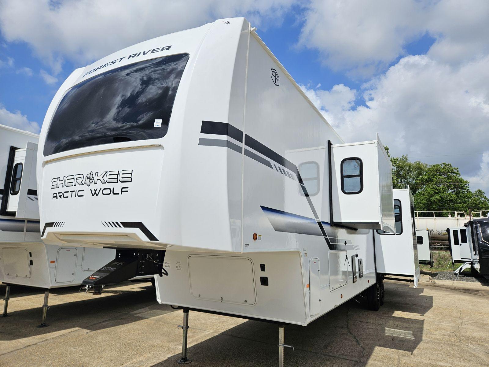 2026 Cherokee 2026 Cherokee Arctic Wolf - thumbnail 3