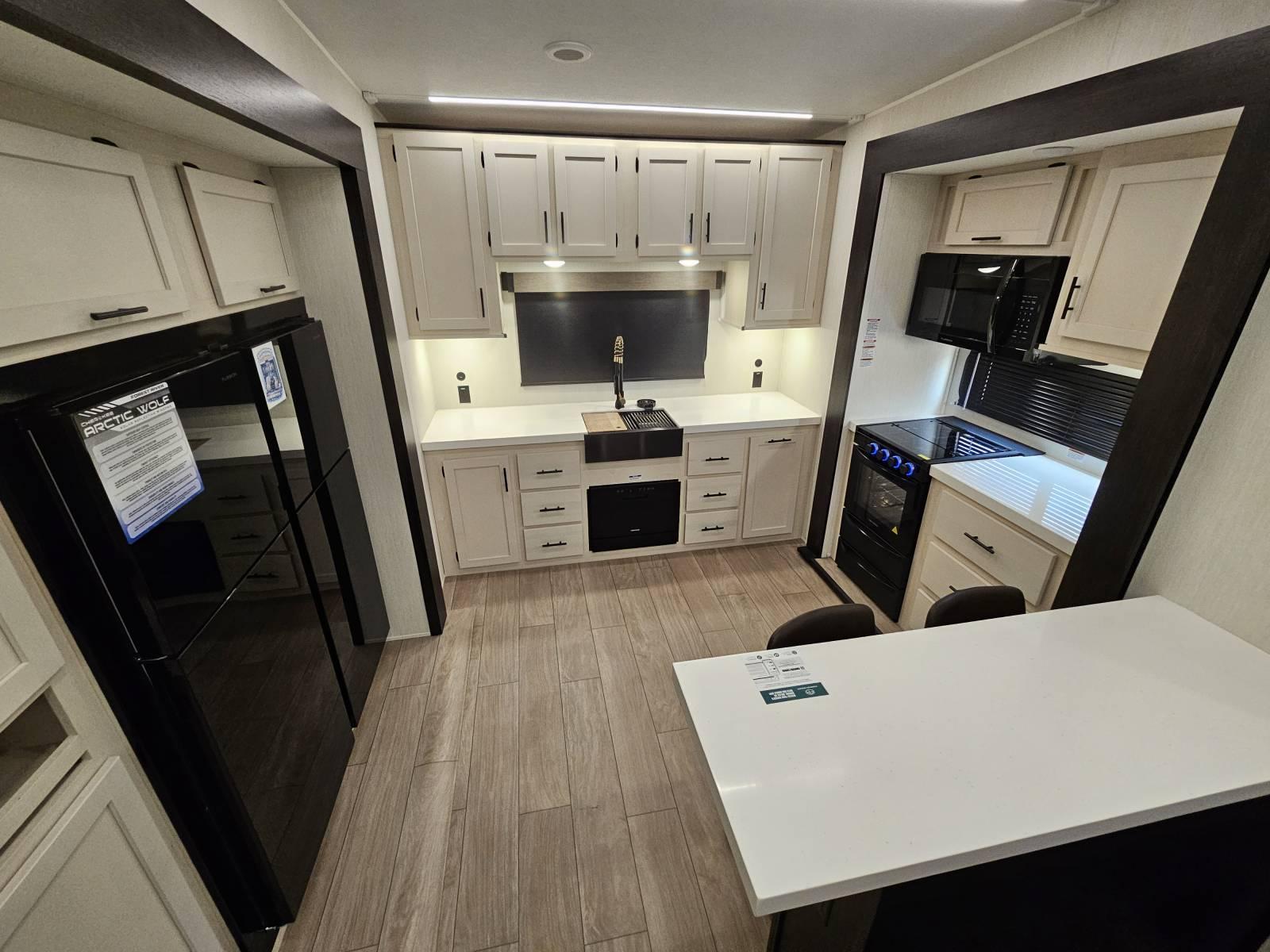 2026 Cherokee 2026 Cherokee Arctic Wolf - thumbnail 9