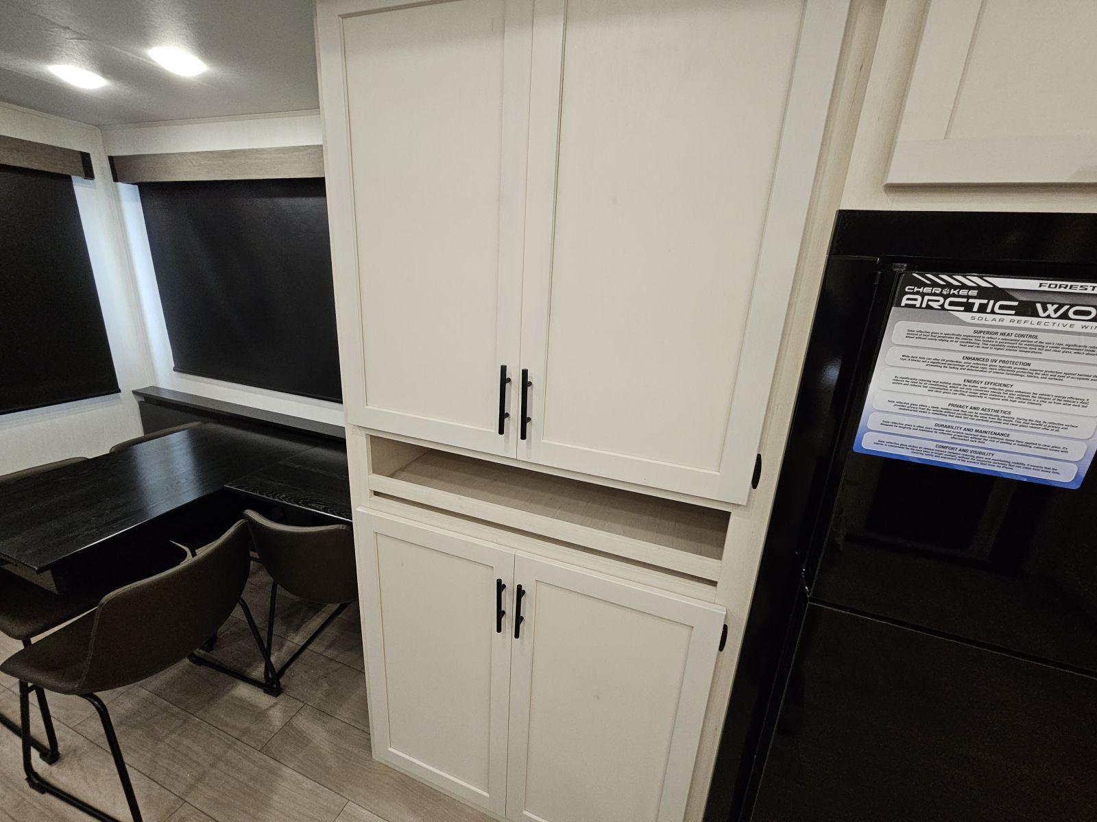 2026 Cherokee 2026 Cherokee Arctic Wolf - thumbnail 14