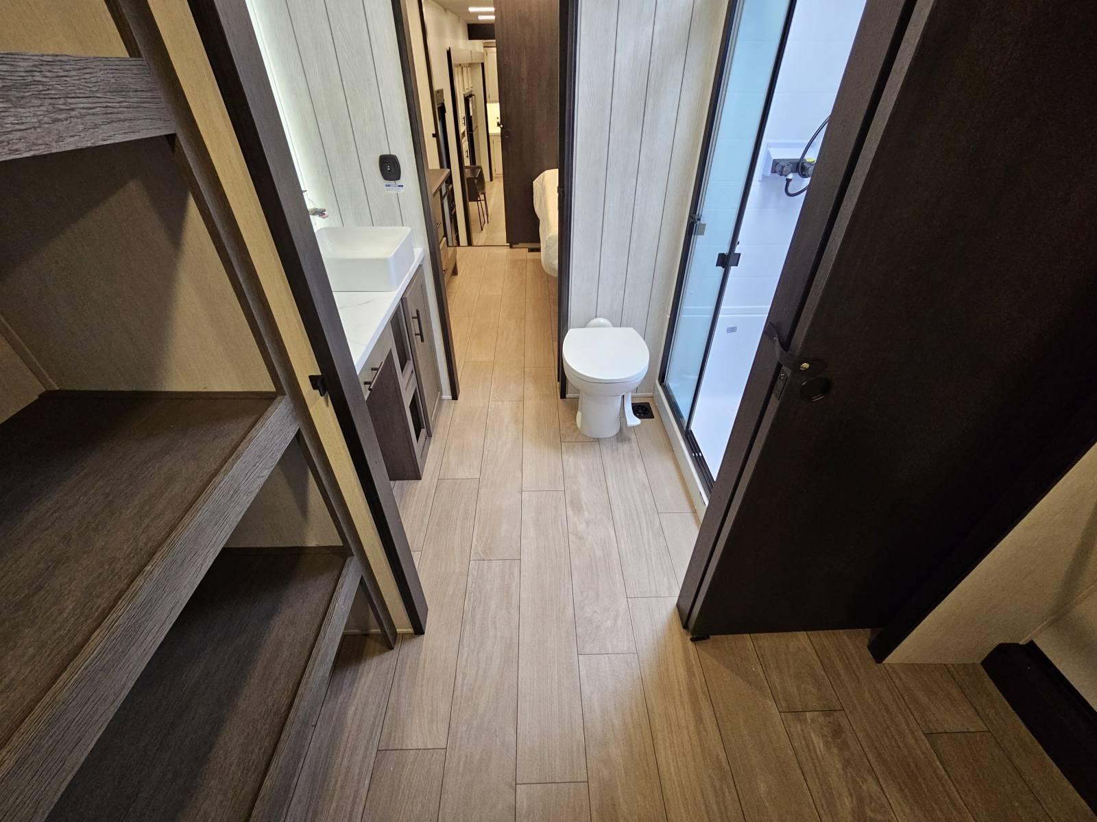 2026 Cherokee 2026 Cherokee Arctic Wolf - thumbnail 24