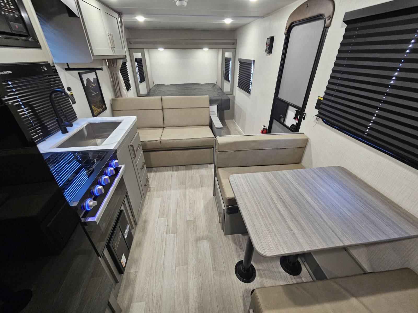 2026 Keystone 2026 Keystone Hideout - thumbnail 5