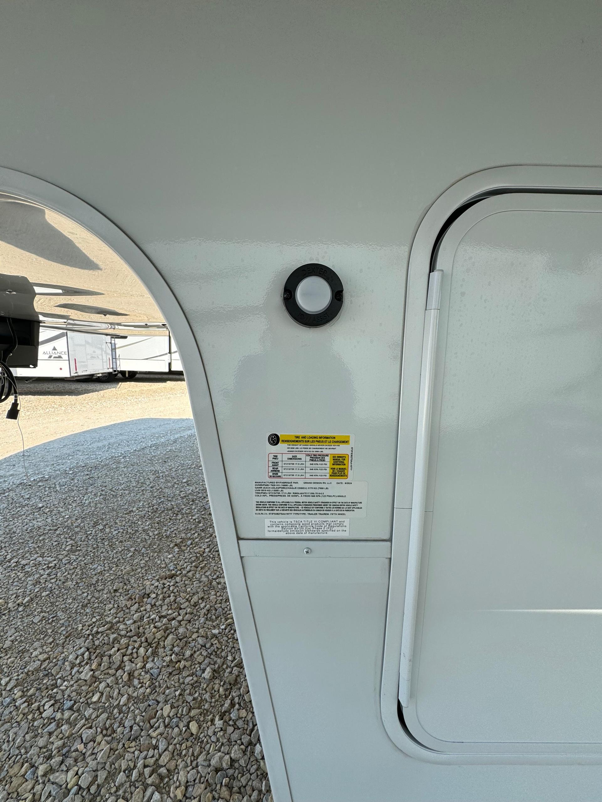 2025 Grand Design 2025 Grand Design Influence - thumbnail 13