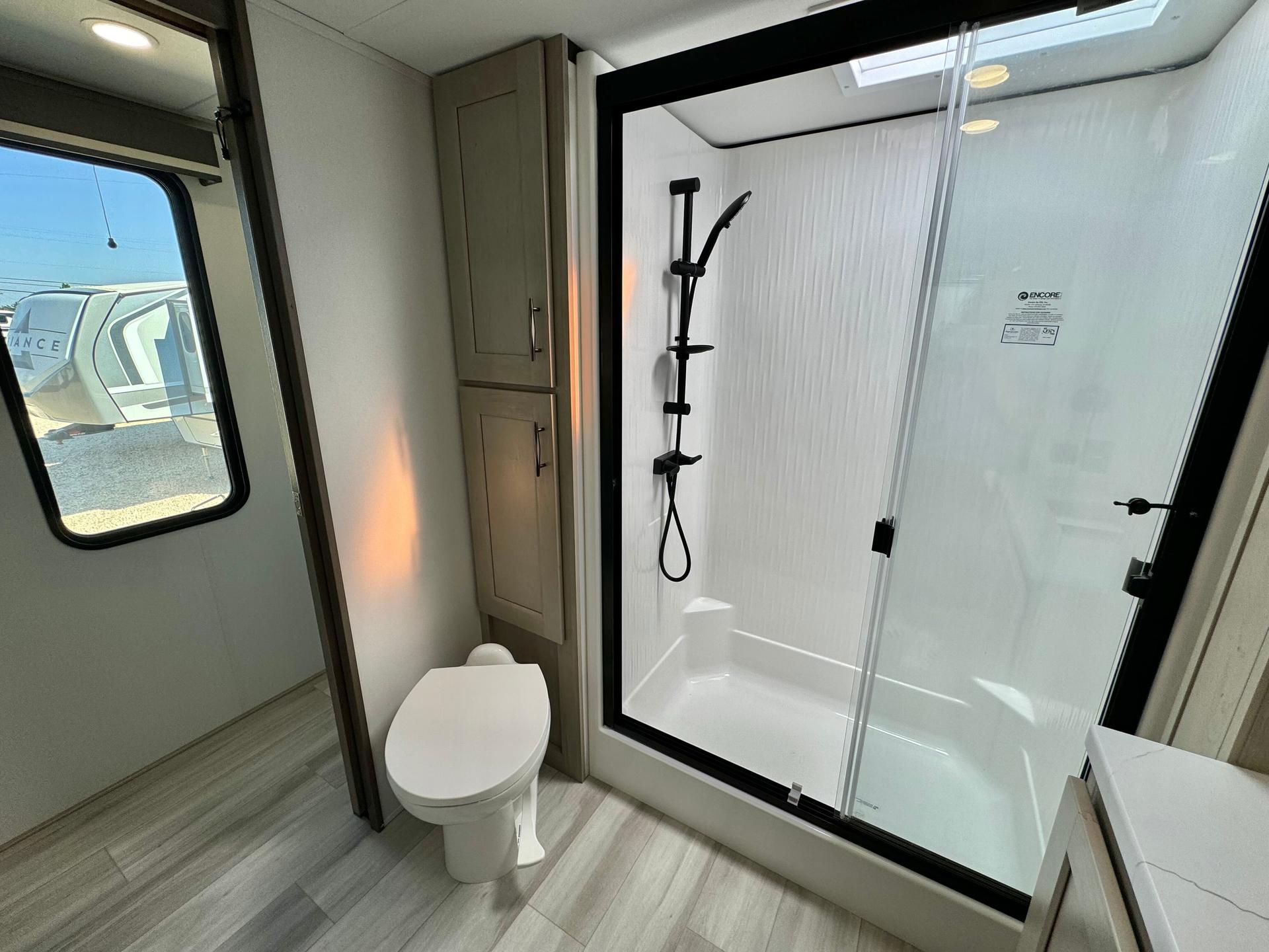 2025 Grand Design 2025 Grand Design Influence - thumbnail 40