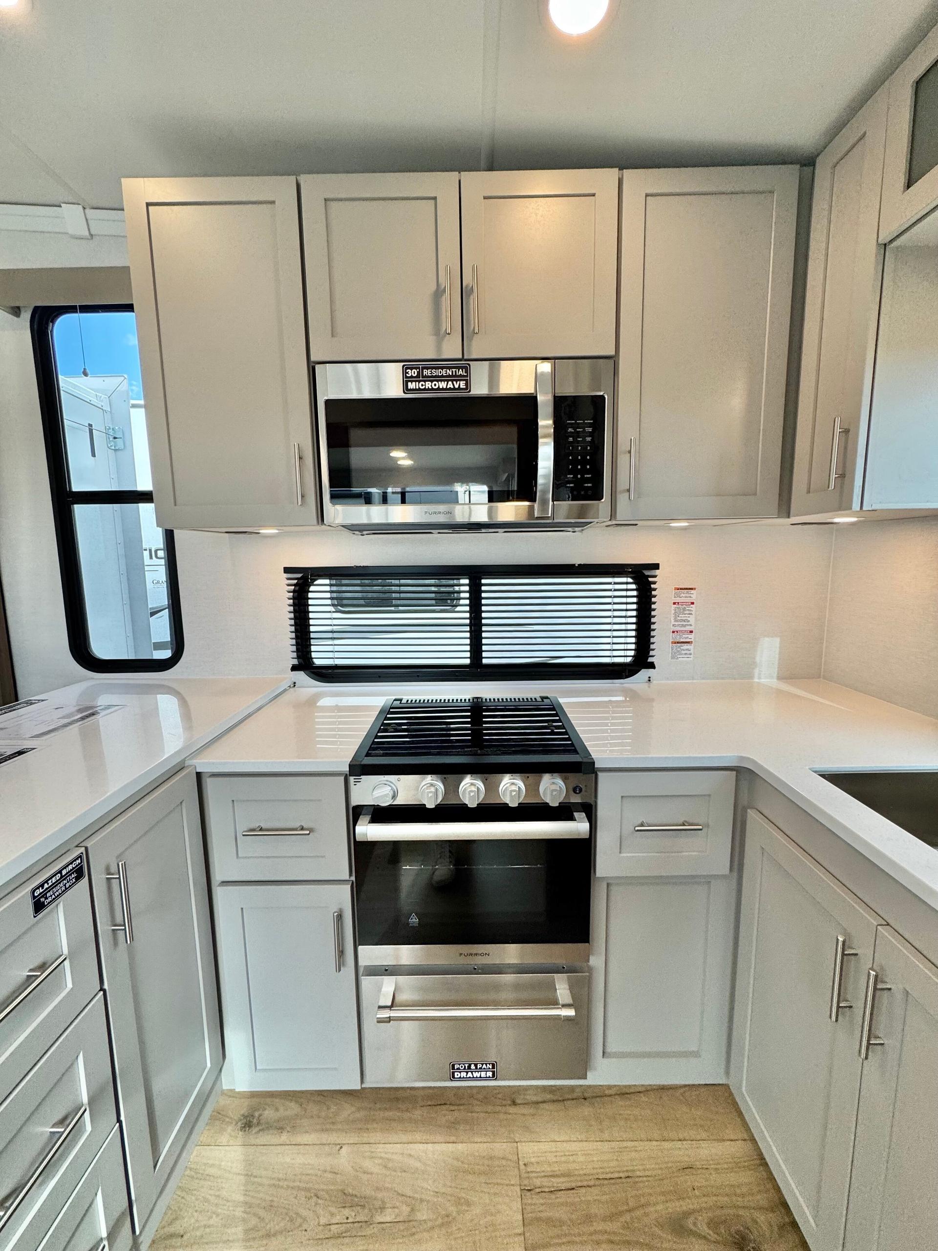 2025 Alliance RV 2025 Alliance RV Avenue - thumbnail 39