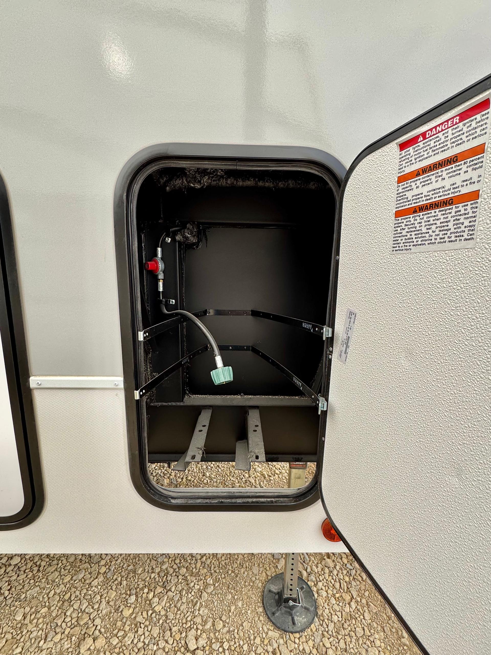 2025 Alliance RV 2025 Alliance RV Avenue - thumbnail 6