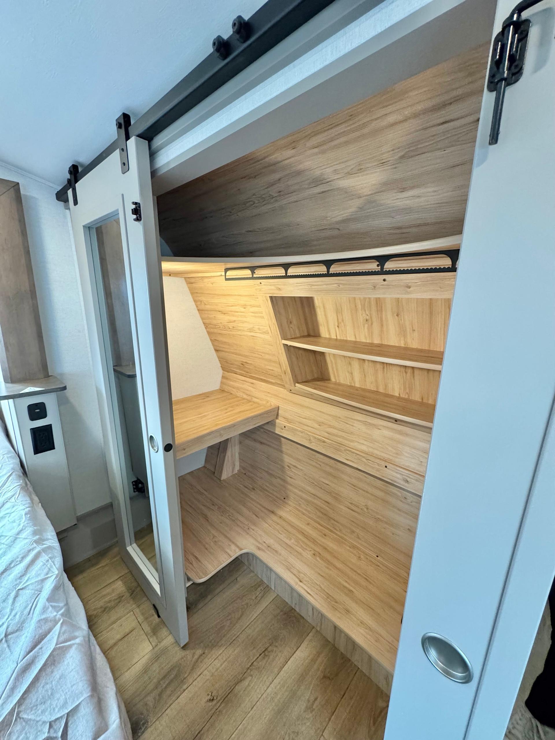 2025 Alliance RV 2025 Alliance RV Avenue - thumbnail 54