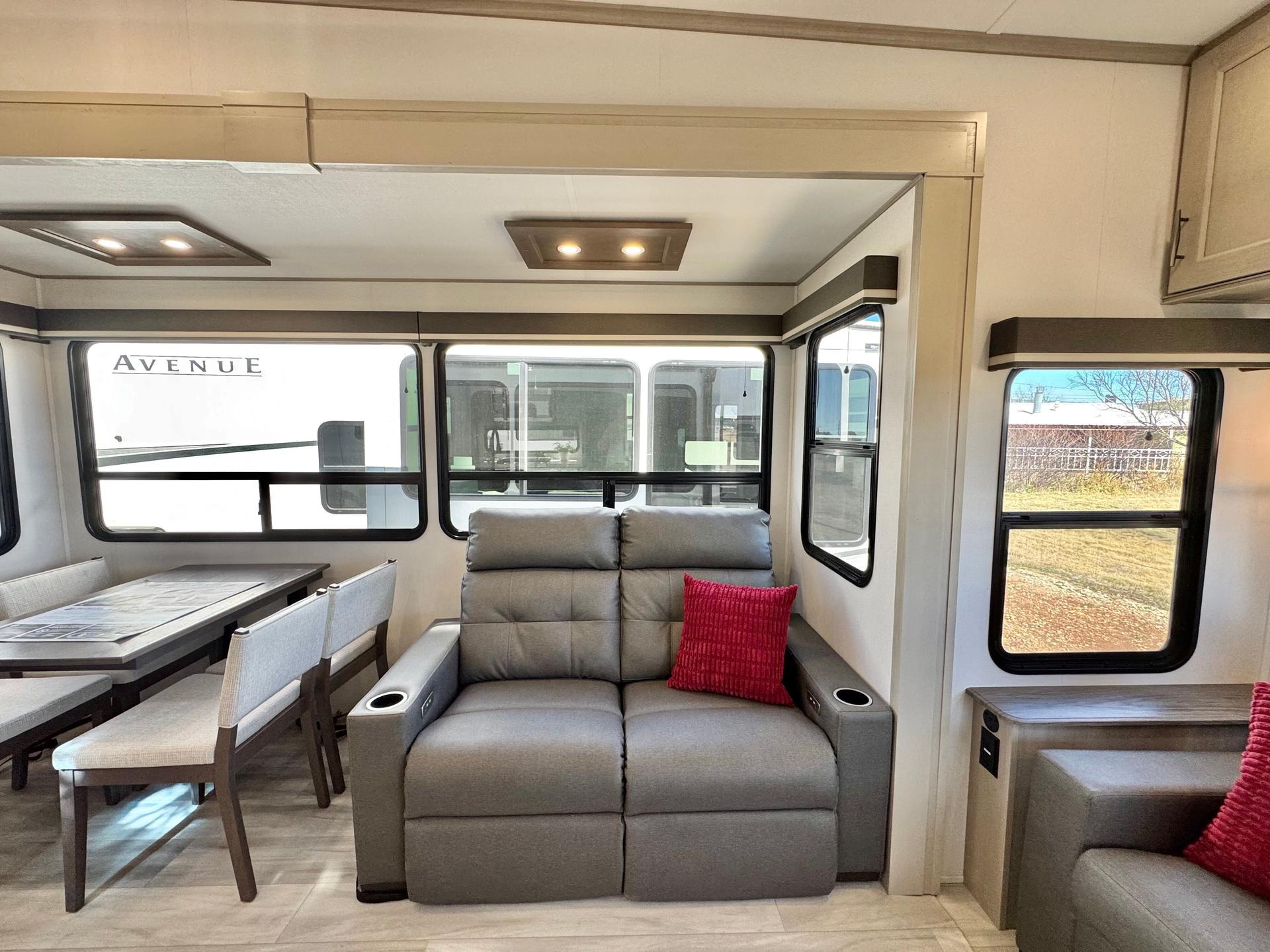 2025 Grand Design 2025 Grand Design Influence - thumbnail 35