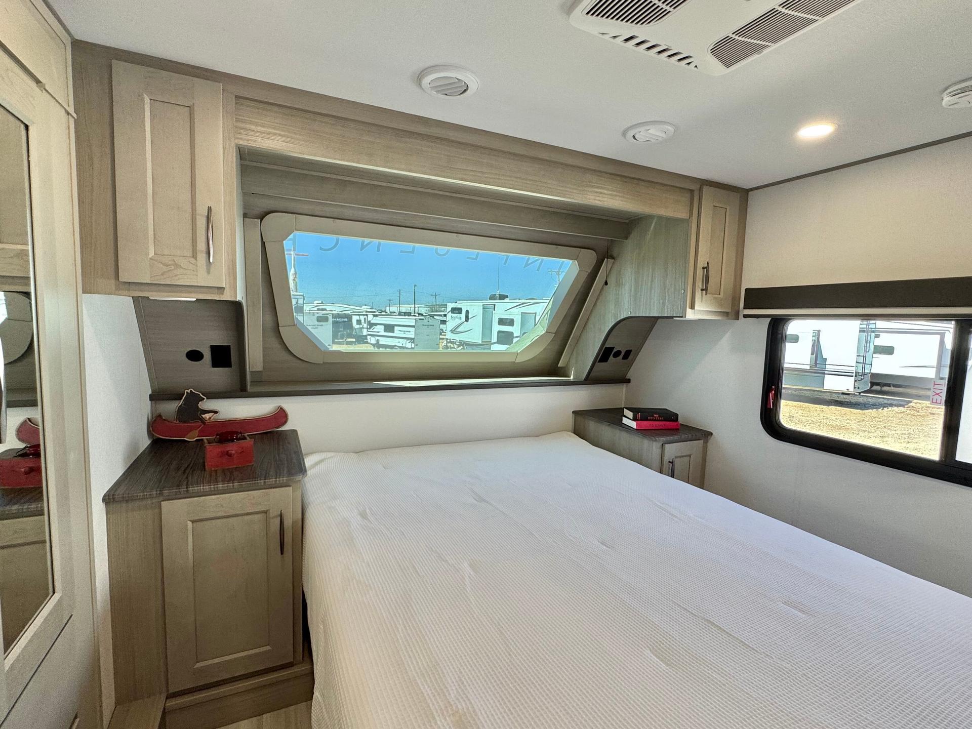 2025 Grand Design 2025 Grand Design Influence - thumbnail 44