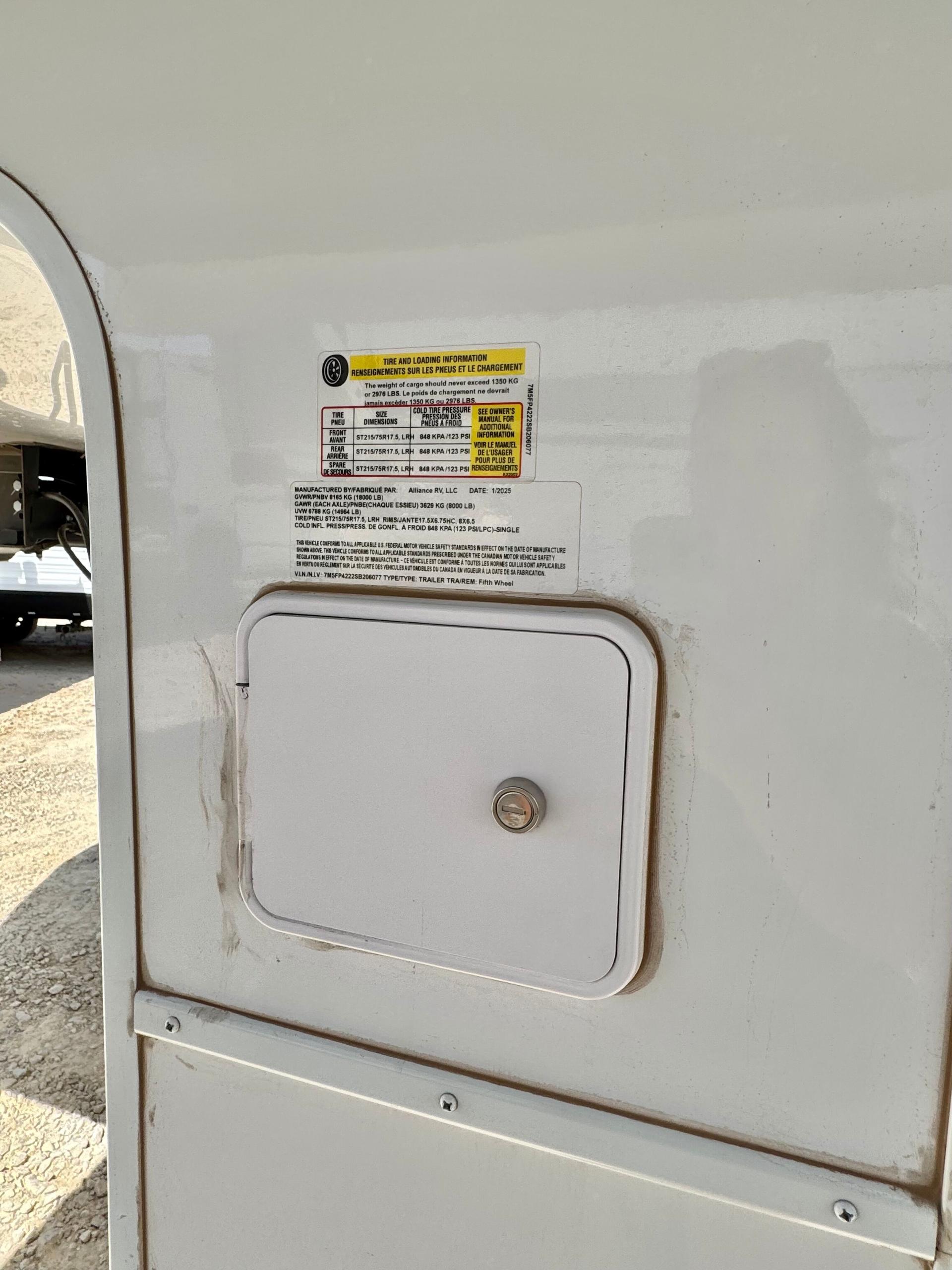 2025 Alliance RV 2025 Alliance RV Paradigm - thumbnail 20